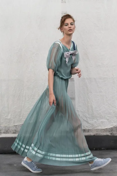 Look 5